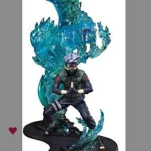 Naturo Figure: kakashi statue